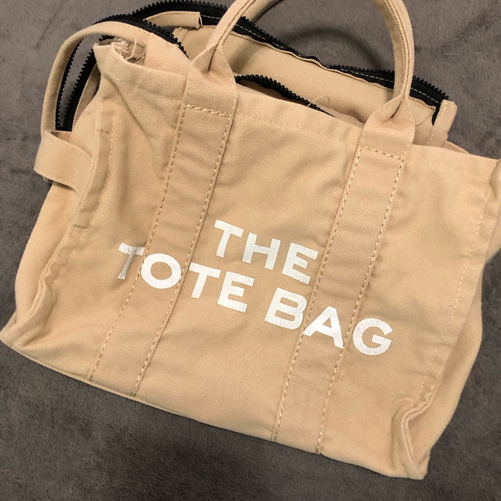 Amazon Beige Canvas Tote Bag with White Text